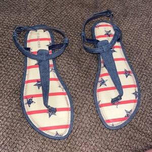 Maurice’s America Sandals size 9